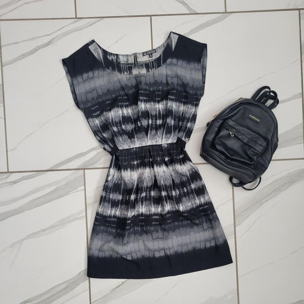 Bebop Women's Black and Grey Dress